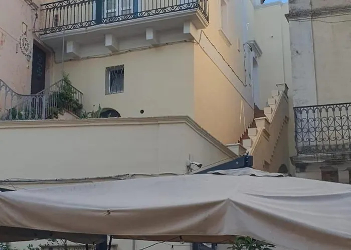 Pensjonat Palazzo Mateola 3*